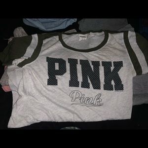 Tops, sweaters, sweats